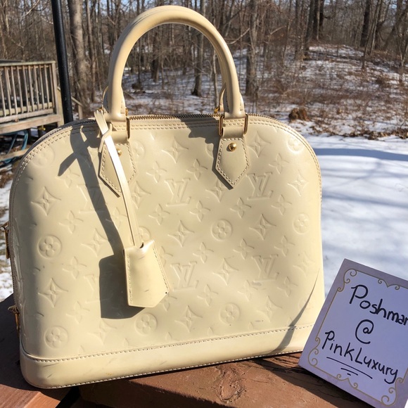 Louis Vuitton Handbags - Louis Vuitton Alma PM Vernis Blanc
